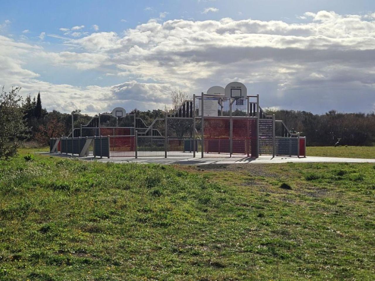 Gite La Joliette Et Le Chesnaie Grillon Exterior foto